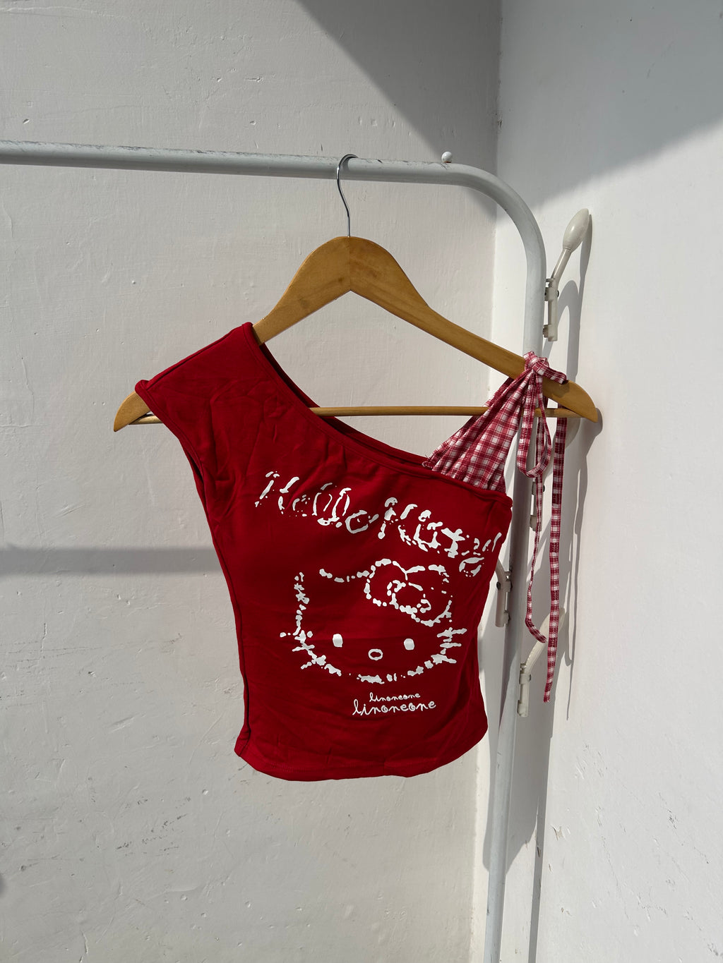 Hello kitty padded top