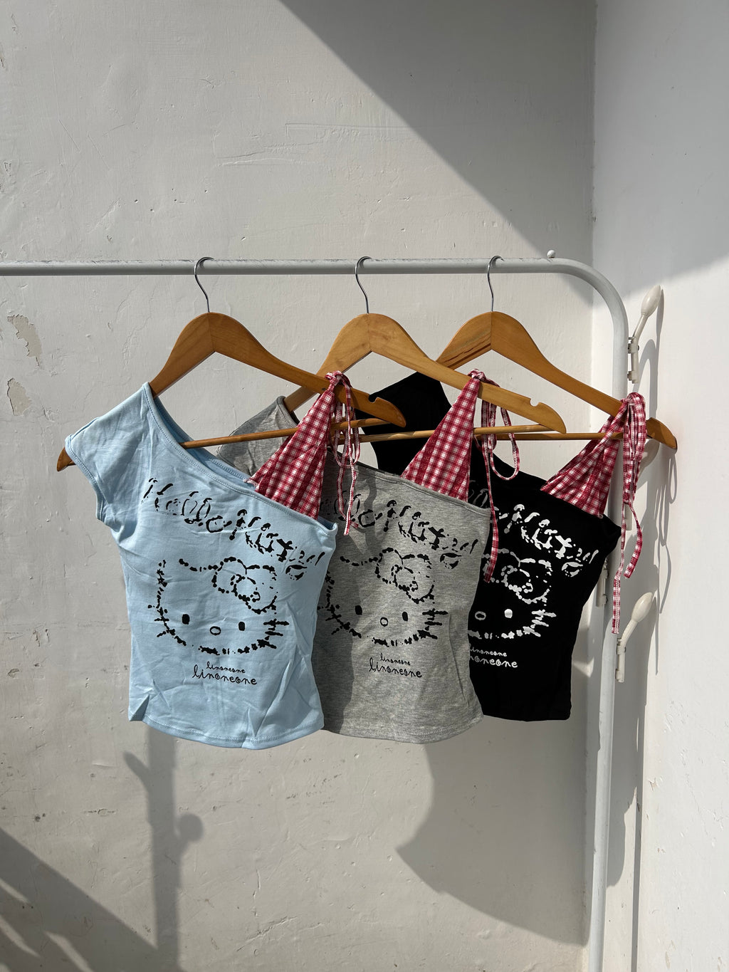 Hello kitty padded top