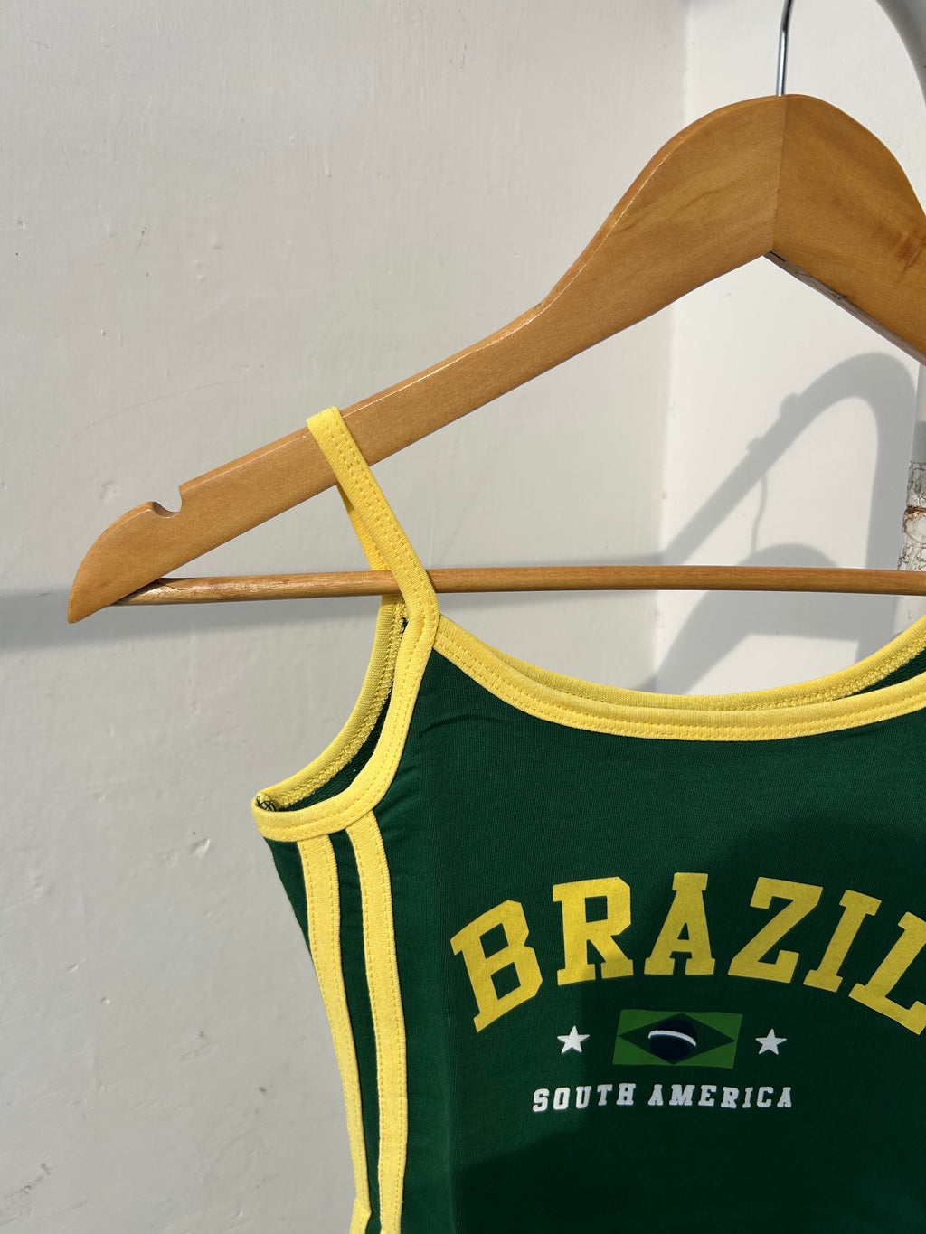 Brazil sleeveless baby tee